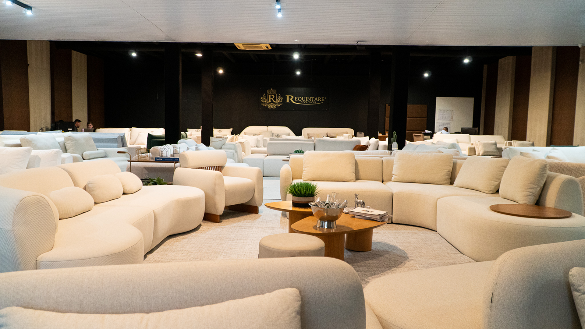 Showroom Requintare - Estofados de alto padrão